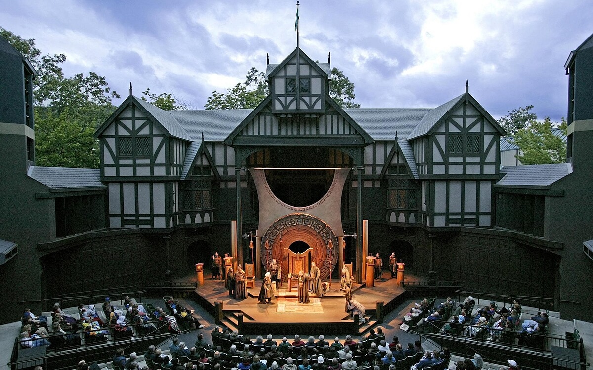 Grants Pass Cabins - Oregon Shakespeare Festival