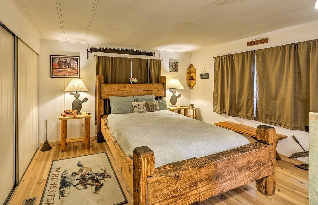 Grants Pass Cabins - cabin no. 3 bedroom